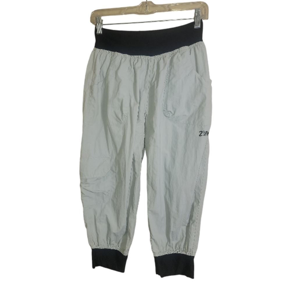 Zumba ultimate orbit cargo capri pants gray black size large - Picture 2 of 10